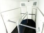 Pferdeanhänger Blomert ISI Blitz Holz|Sattelkammer-Neu – Bild 4