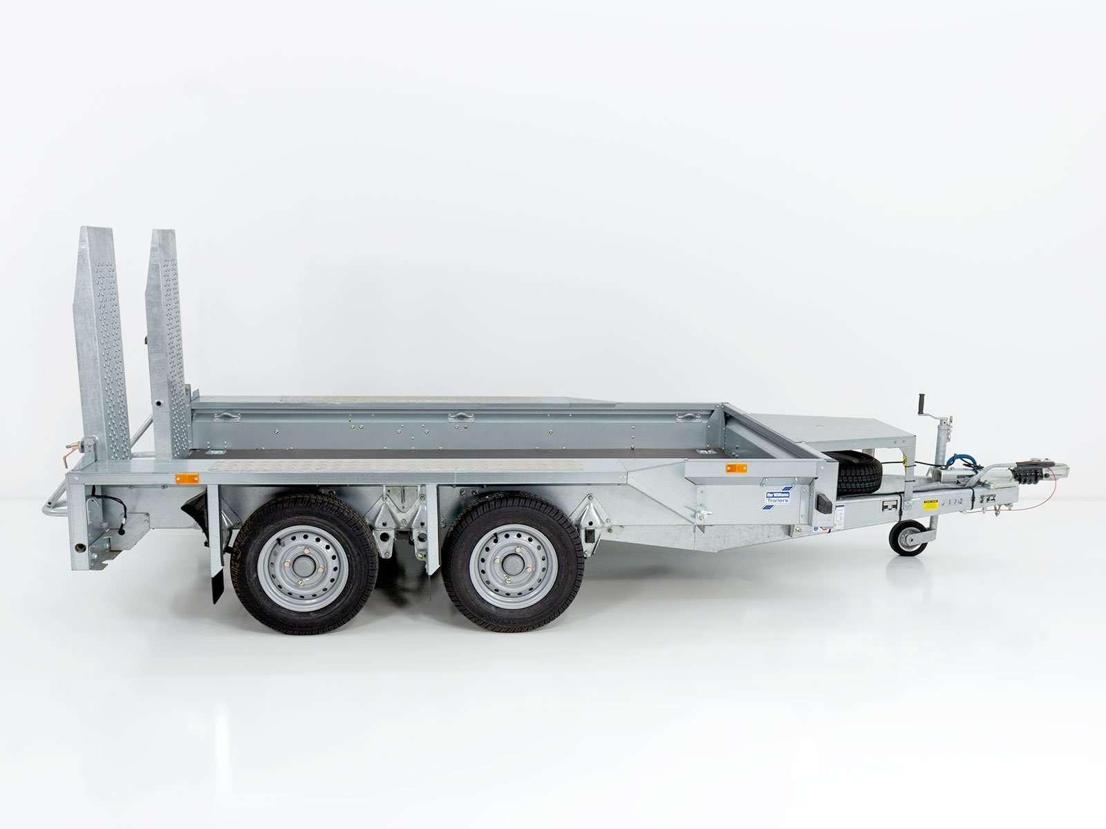 3-bauman-3.jpg Ifor Williams Baumaschinenanhänger GX105 157×303 2,7t | Einzelrampen-Neu – Bild 1