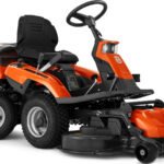 Husqvarna Profi-Frontmäher R 216T AWD Combi 103 Winterpaket mit Schneeschild und Gummileiste – Modell 2025-Neu