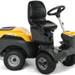 Stiga Frontmäher Park 700 W – ohne Mähdeck