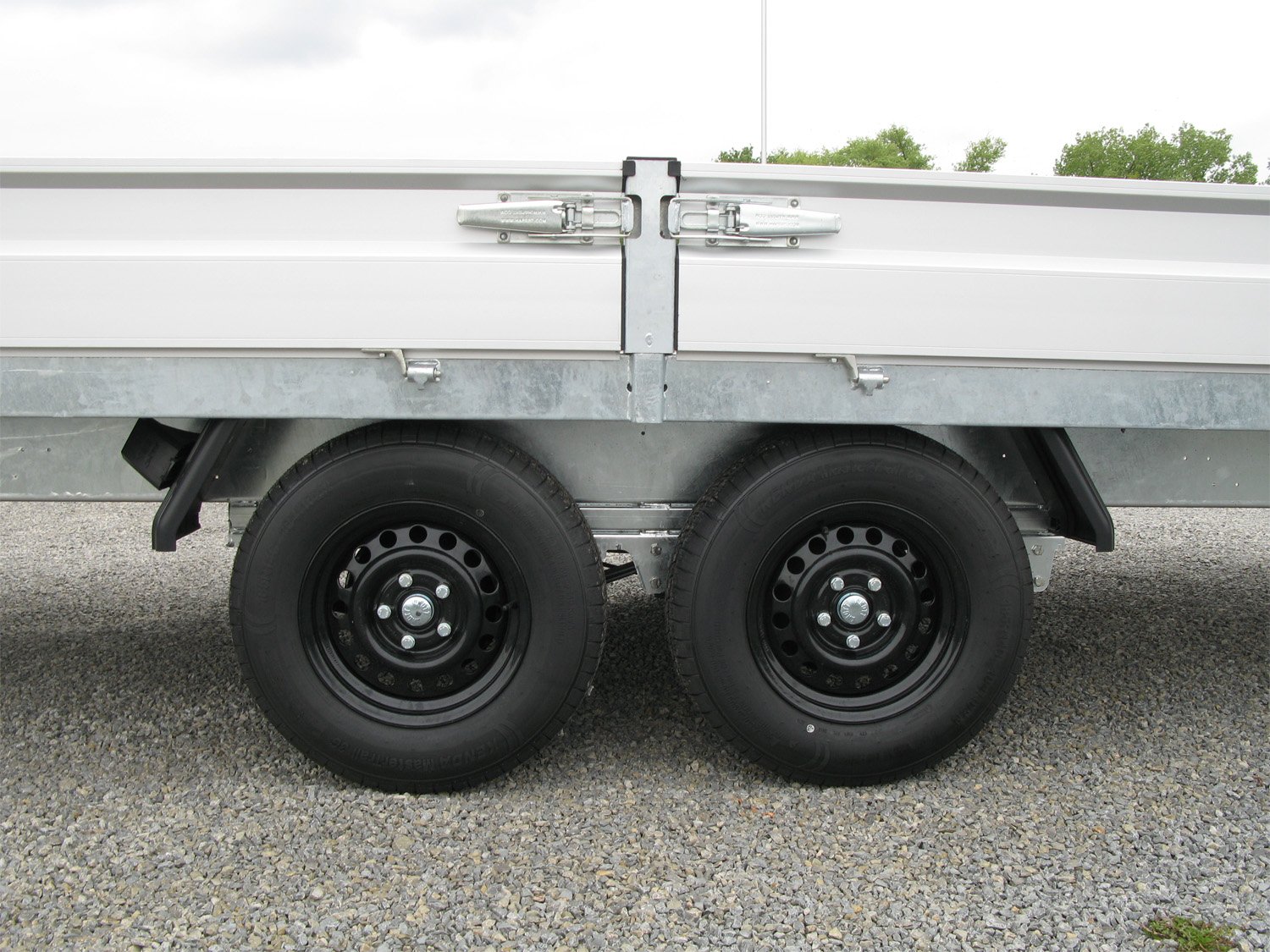 Hapert Azure H-2 – 3500 – 5050 x 2000 Niedriges Fahrwerk – Bereifung 195/50R13C – Bild 5