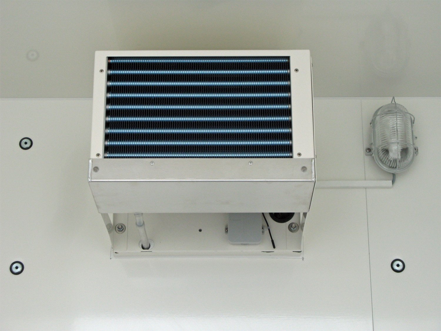 Humbaur HGK 13 27 16 – 21 PF60 Deluxe Kühlanhänger mit hochwertiger Isolierung – Bild 9