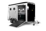 Humbaur Notos Xtra PRO 2700 Mannshohe Sattelkammer | Vielseitiges Raumkonzept – Bild 4