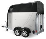 Humbaur Xanthos Aero 2700 Aerodynamischer Bug | EquiDrive® PLUS Fahrwerk – Bild 2