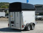 Humbaur Equitos Alu Plus 2400 Sattelkammer & Seitentrittschutz | 100 km/h Reifen – Bild 5